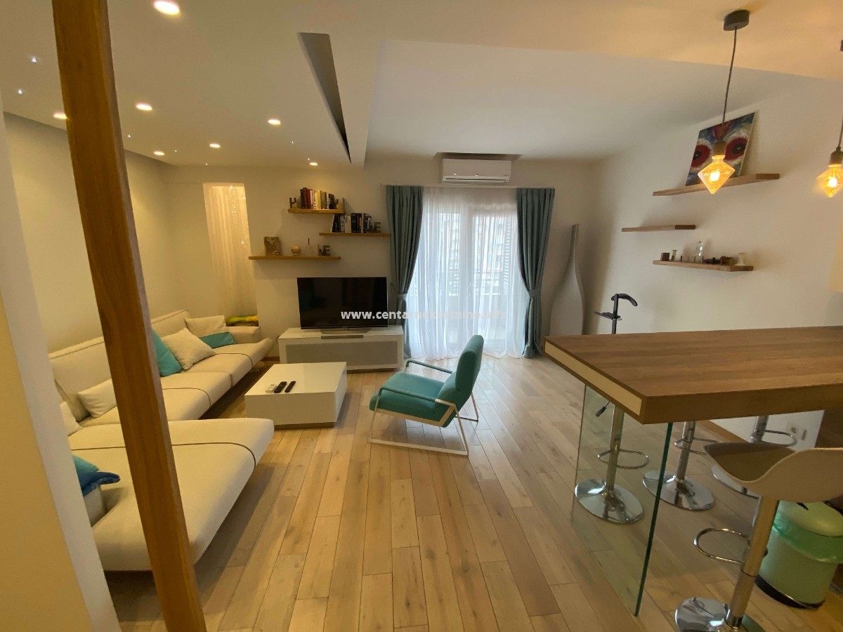 Izdavanje, lux jednosoban stan 70m2, City kvart, Podgorica